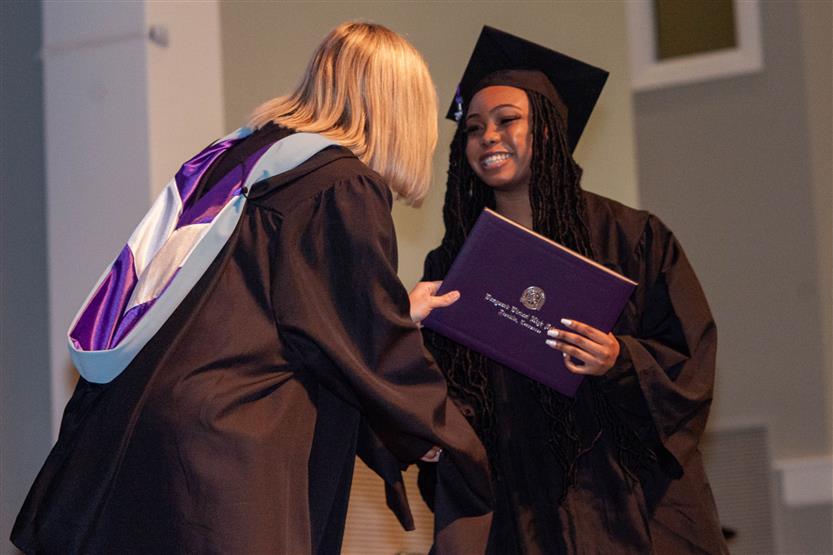 Seniors graduate from Vanguard Virtual High